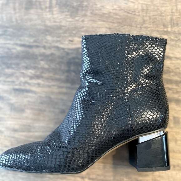 Franco Sarto Women’s Marquee Black Ankle Boot Size 6 - Picture 9 of 15